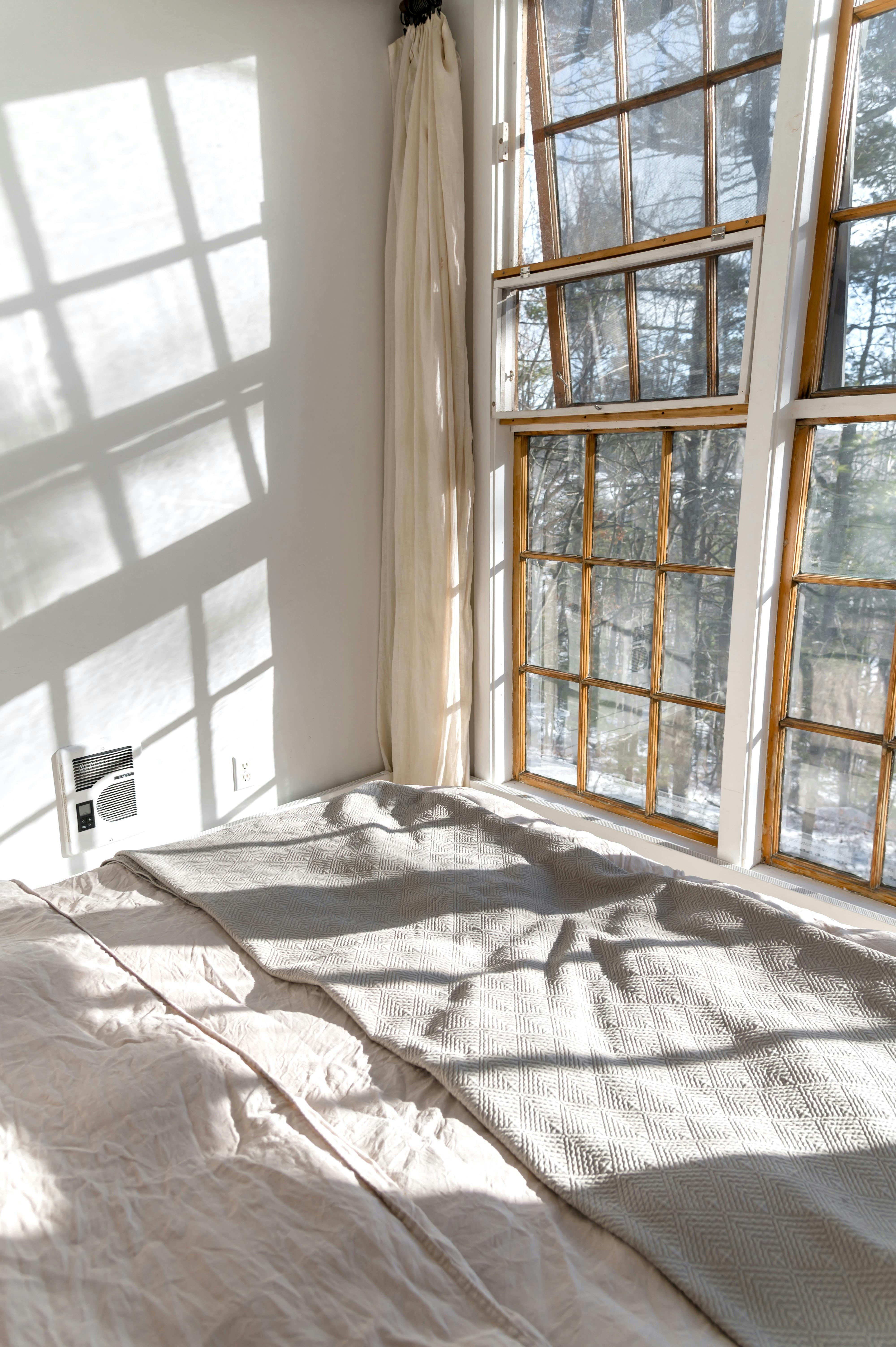 Top 5 Effective Methods for Hanging Pictures in 2025