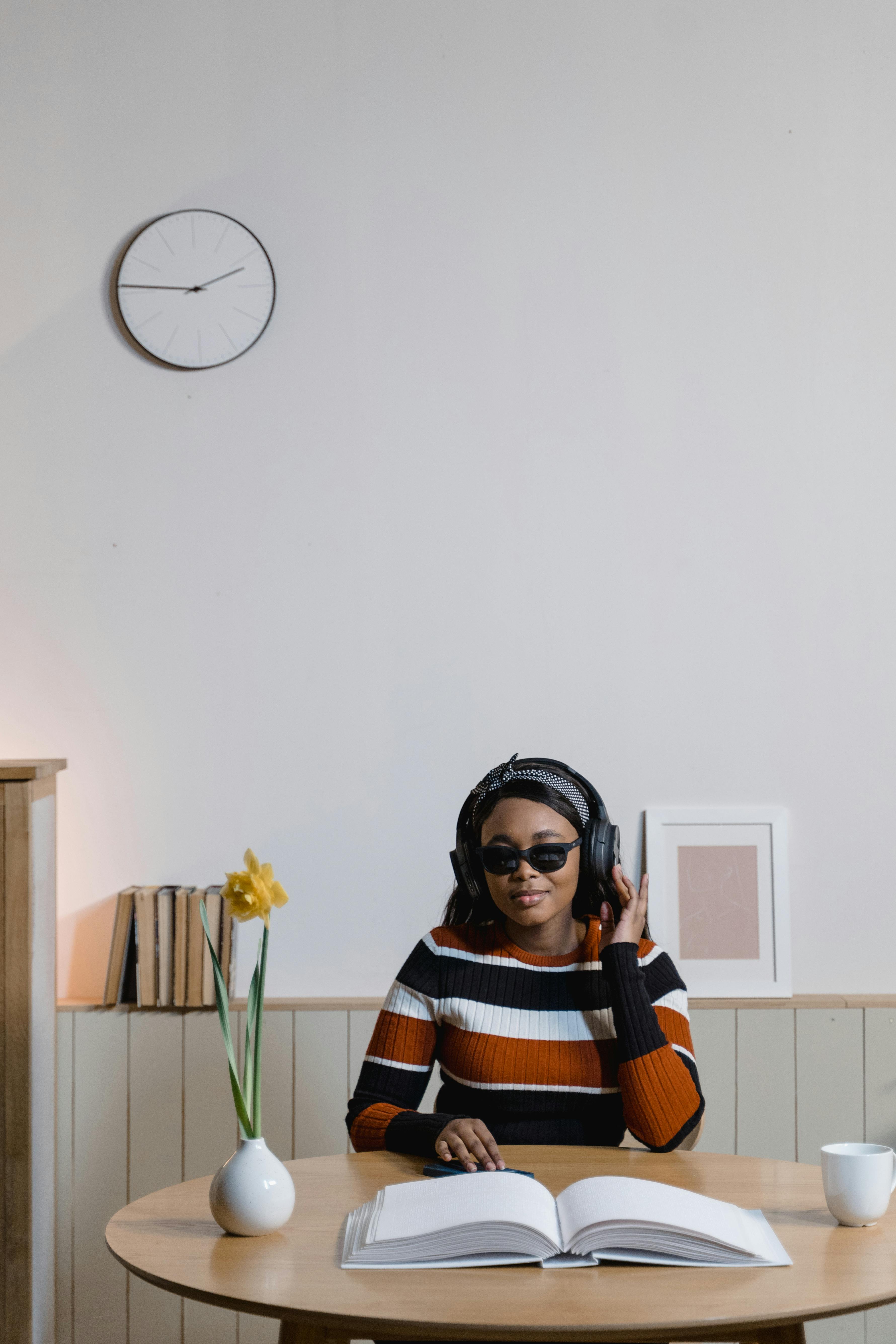 Essential Guide to How to Start Digital Marketing in 2025