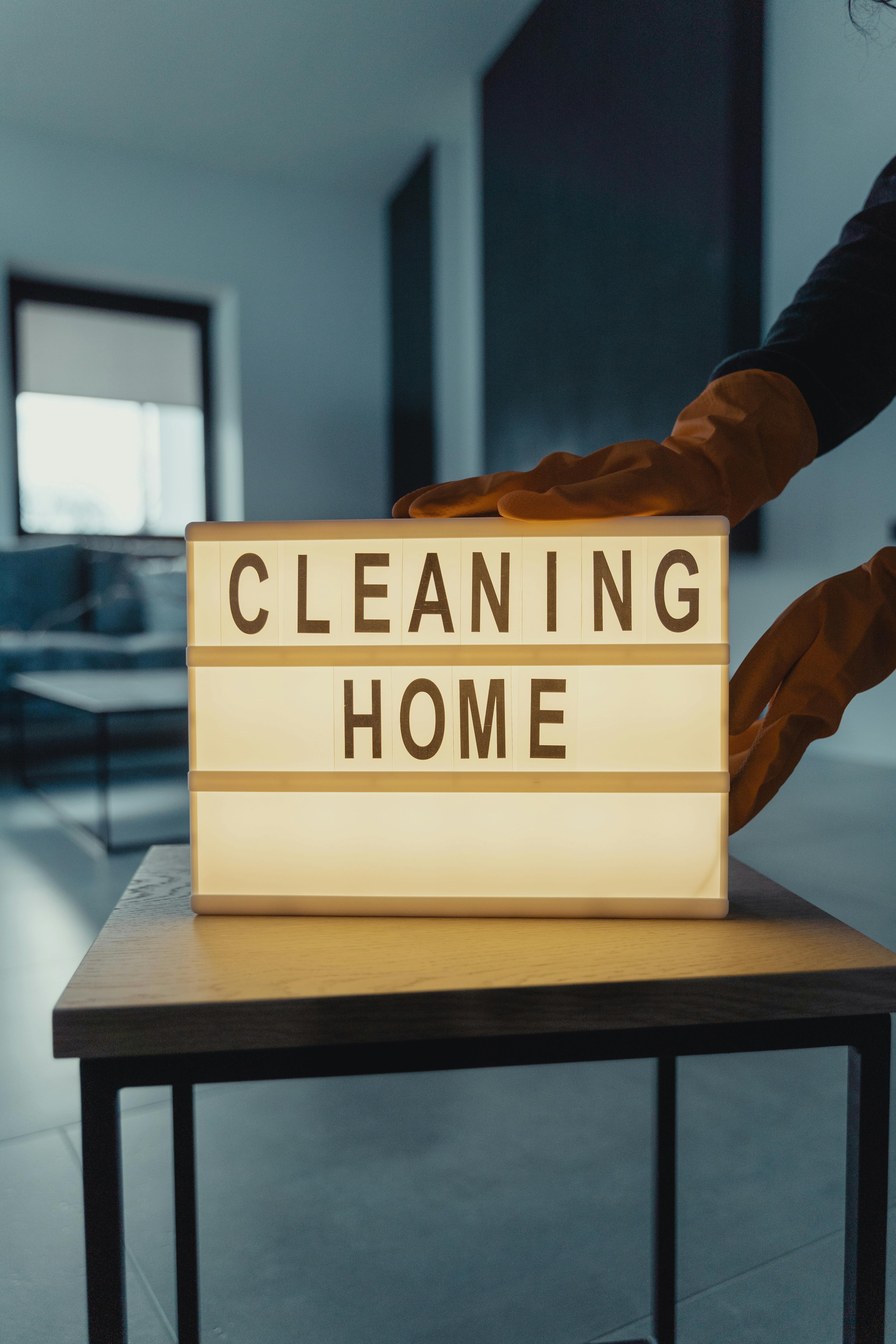 Smart Ways to Remove Pee Smell from a Mattress: Modern Tips for 2025!